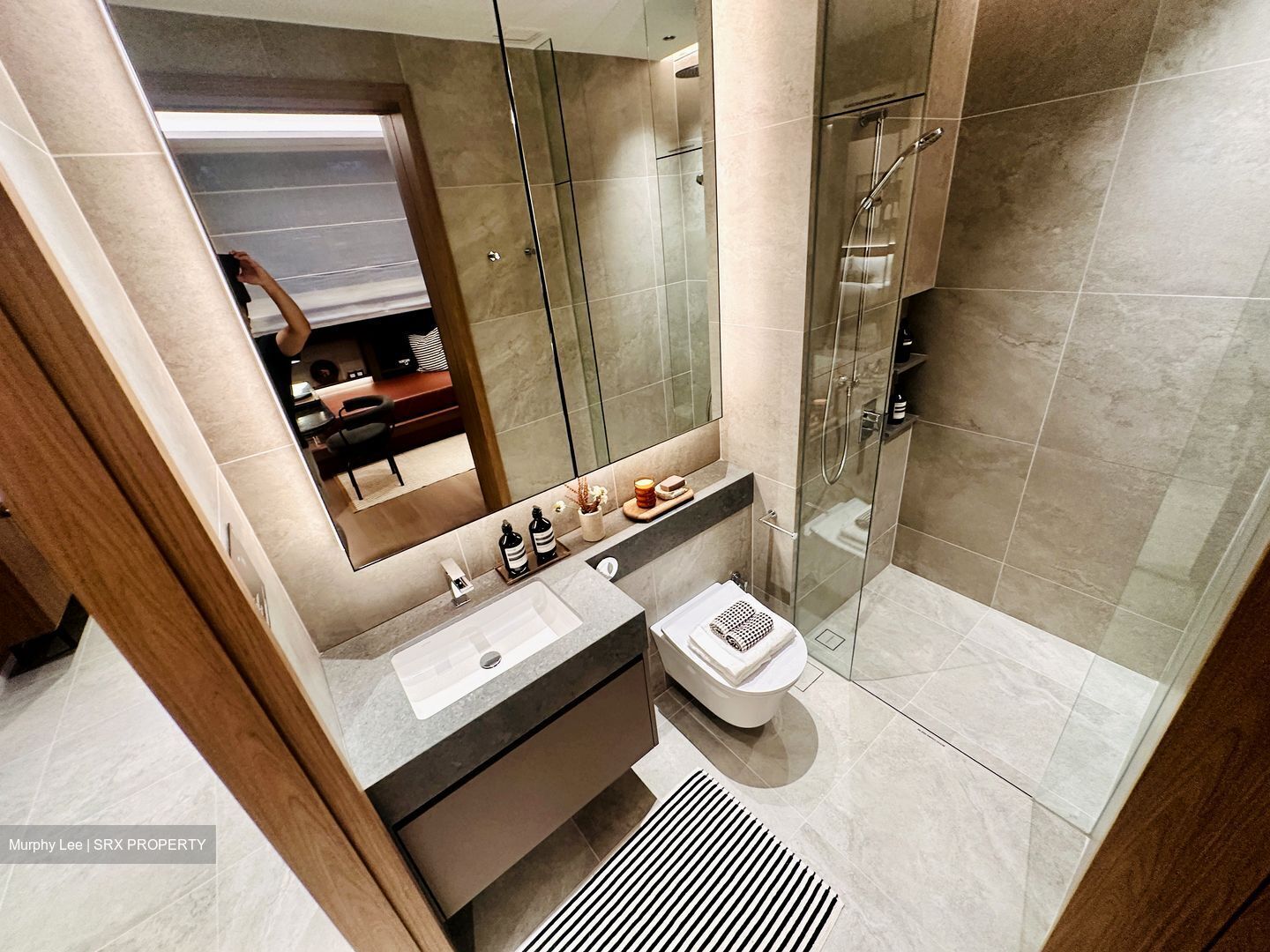 Beach Road (D7), Apartment #447355131